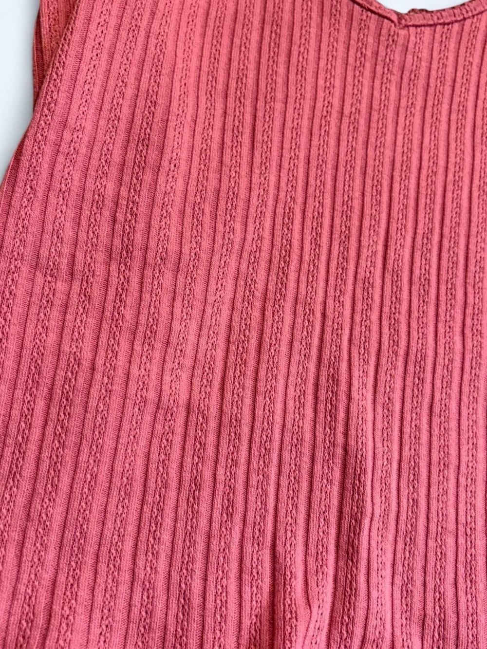 Universal Thread Ribbed V-Neck Tank Top - Rose - Picture 3 of 5